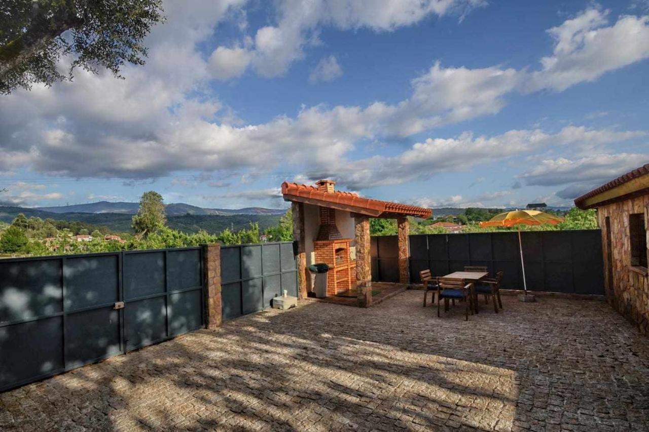 Casa Das Vinhas Camelias De Bastoturismo Rural Celorico De Basto Eksteriør bilde